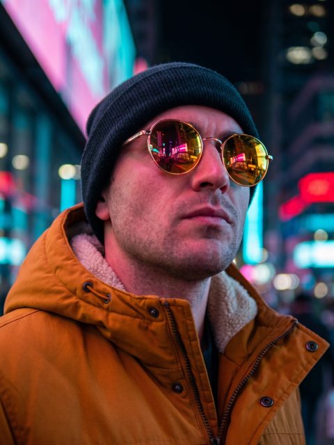 Cyberpunk portrait from photo – AI image prompt example