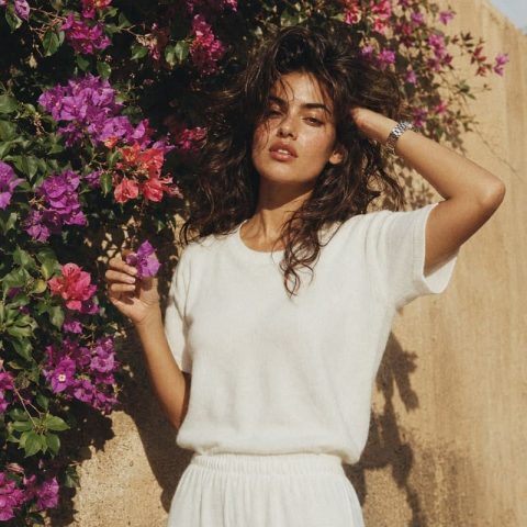 Vintage 90s fashion photo – AI image prompt example